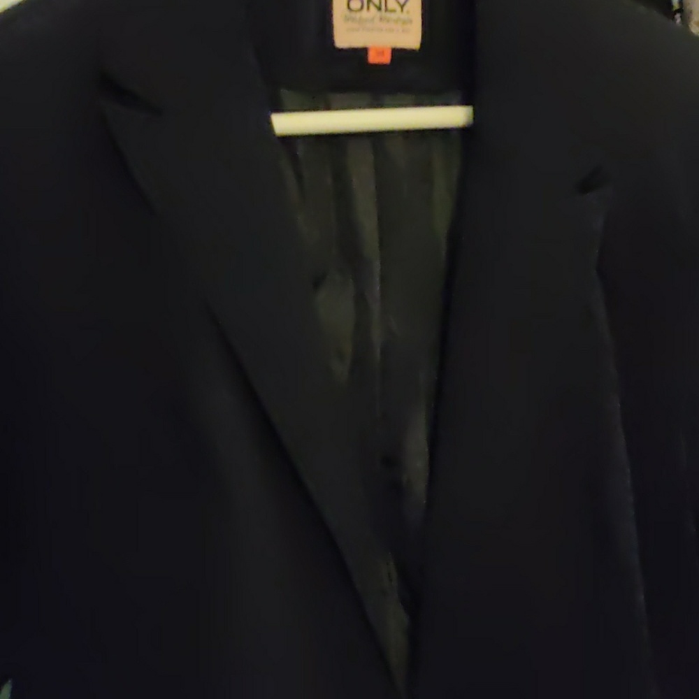 Jacket - Picture 4 of 4